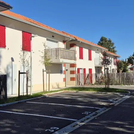 Apartment Esprit Bassin Near Train Station - Cosy - 2 Guests